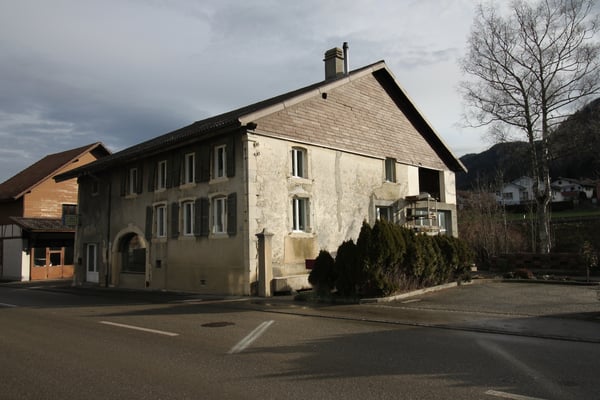 Maison atypique, nombreuses possibilités, idéal indépendant 4