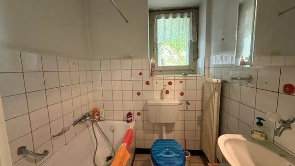 Maison 2 logements à rénover - Beau potentiel au coeur du village 7