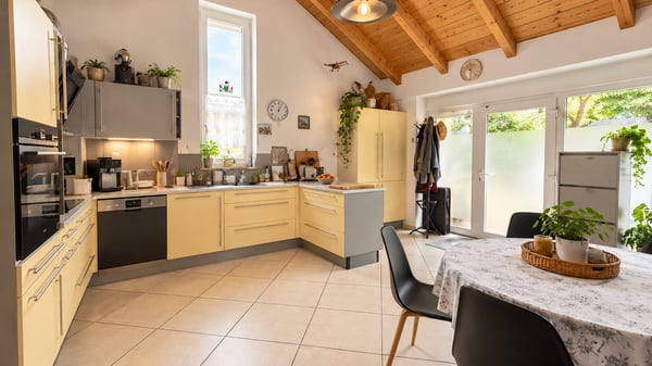 À vendre, Maison individuelle, 2738 Court, Réf Court10 4