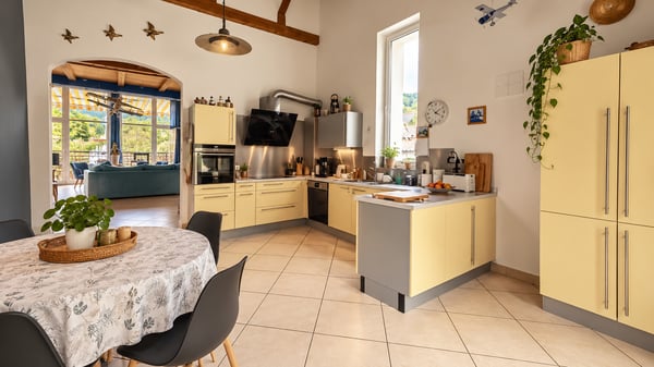 À vendre, Maison individuelle, 2738 Court, Réf Court10 5