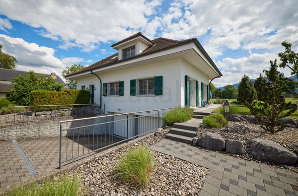 Freistehendes 5½- bis 6½-Zimmer-Landhaus in Uttigen 5