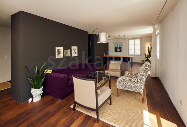 Dreifamilienhaus mit Charme in alterwürdigem Gemäuer 11