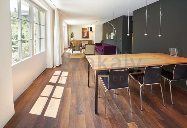 Dreifamilienhaus mit Charme in alterwürdigem Gemäuer 12