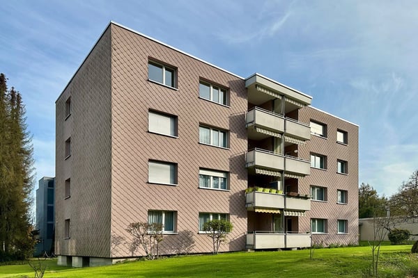 Totalsanierte 4-Zimmer-Wohnung an ruhiger sonniger Lage in Langenthal 2