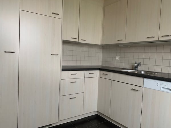Moderne 3.5-Zimmer-Wohnung mit toller Aussicht über den Dächern von Zofingen 7