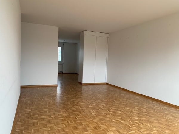 Moderne 3.5-Zimmer-Wohnung mit toller Aussicht über den Dächern von Zofingen 4