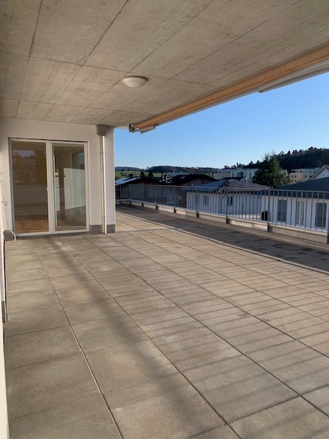 Moderne Attikawohnung mit grosser Terrasse in Bützberg 15