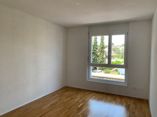 Moderne Attikawohnung mit grosser Terrasse in Bützberg 10