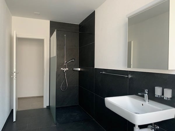 Neubauwohnung 3.5-Zimmer direkt beim Bahnhof 10