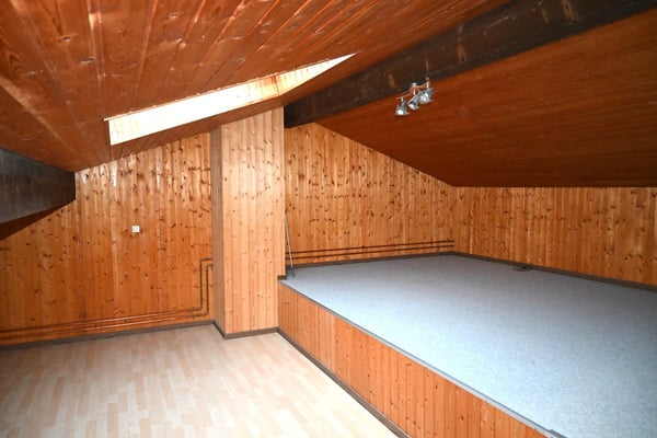 Reihen-Einfamilienhaus an unverbaubarer Lage und Landwirtschaftszone angrenzend 15