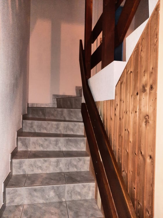 Reihen-Einfamilienhaus an unverbaubarer Lage und Landwirtschaftszone angrenzend 8