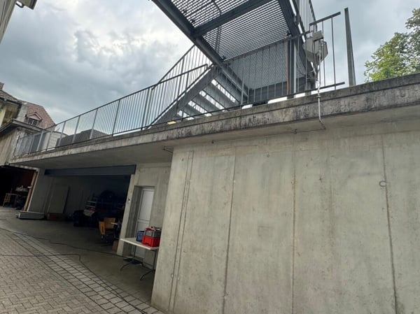 Hotel und Nebengebäude Zu Verkaufen 31