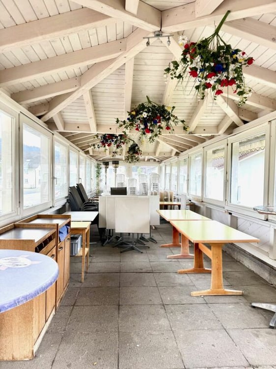 Restaurant & Pzzeria zu Vermieten 17
