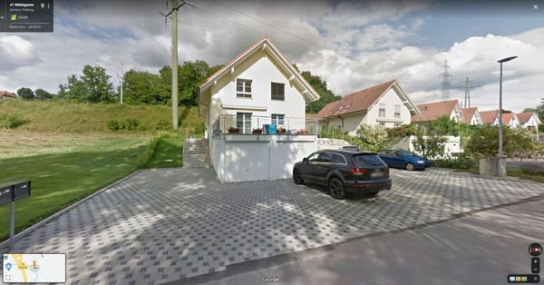 1.5 Doppeleinfamilienhaus zu verkaufen 1 Garage & 3 PP 1'100'000.- 3