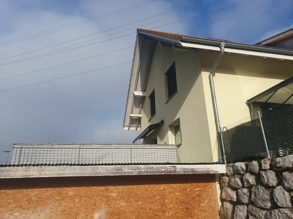 1.5 Doppeleinfamilienhaus zu verkaufen 1 Garage & 3 PP 1'100'000.- 9