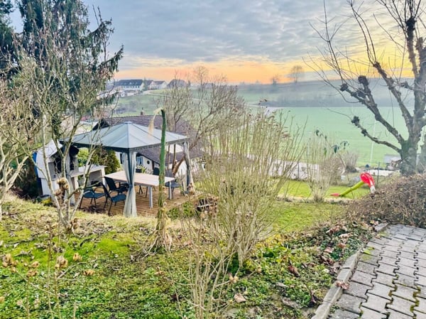 Einfamilienhaus zu Verkaufen mit Bauland Reserve CHF 1'030'000.- 29