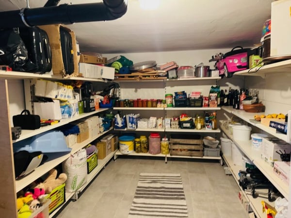 Einfamilienhaus zu Verkaufen mit Bauland Reserve CHF 1'030'000.- 24