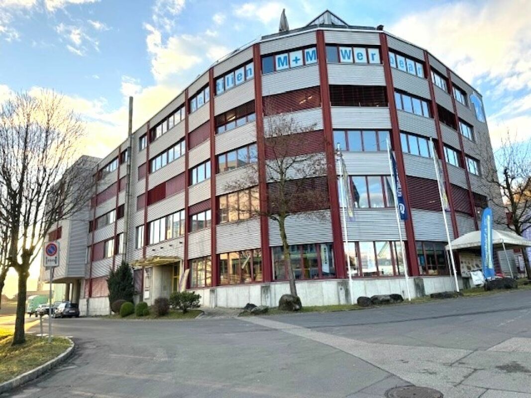 Traumhafte 4 ½ Zimmer-Attikawohnung mit Weitsicht auf die Berner Alpen