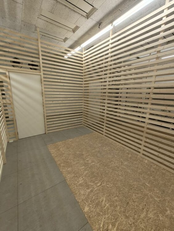 Lagerräume in verschiedenen Grössen (3m², 15m², 31m²) 5