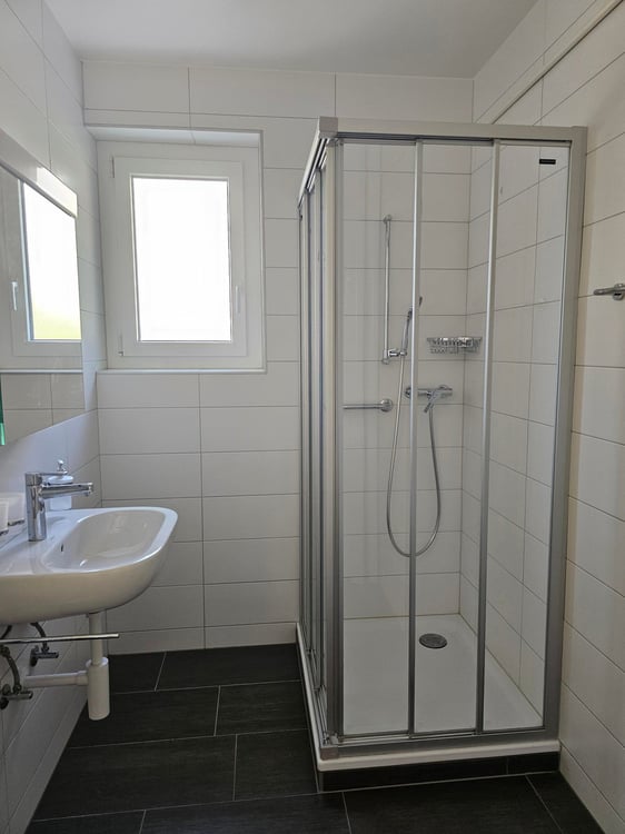 1ER LOYER OFFERT - Charmant appartement de 3 pièces à Val-de-Travers 10
