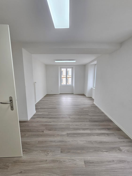 Charmant appartement de 4.5 pièces avec terrasse au centre de Fleurier 6