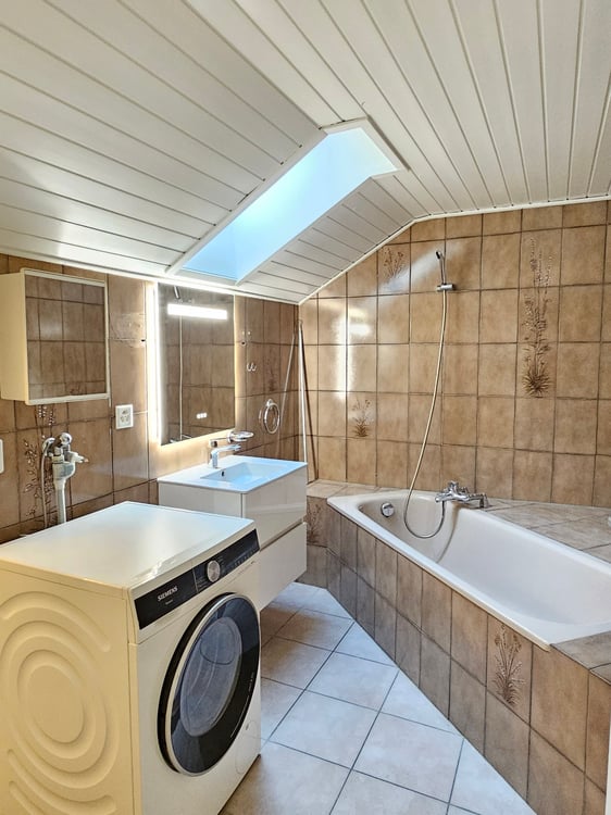 Charmant appartement de 3 pièces au centre de Fleurier avec balcon 9