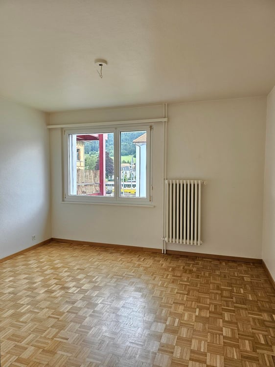 Appartement de 4 pièces avec grand balcon au centre de Fleurier 5