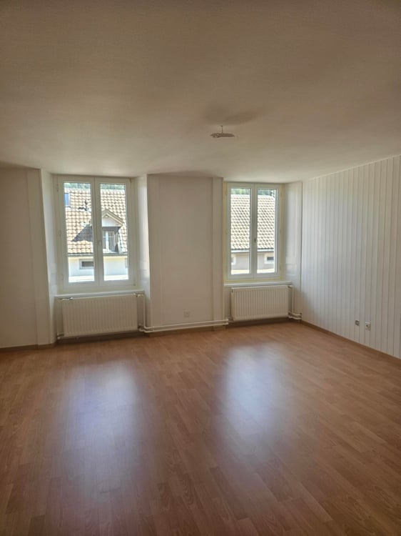 Appartement de 3 pièces en cours de rénovation à Fleurier 2