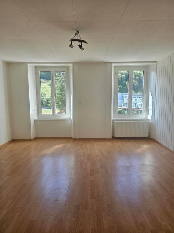 Appartement de 3 pièces en cours de rénovation à Fleurier 6