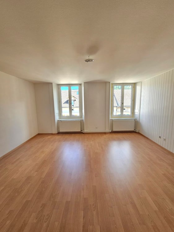 Appartement de 3 pièces en cours de rénovation à Fleurier 3