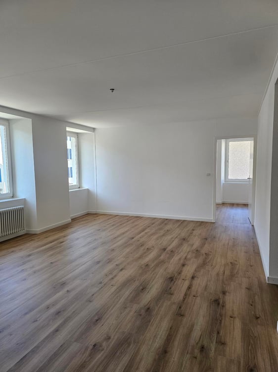 Appartement rénové de 4 pièces au centre du village 4