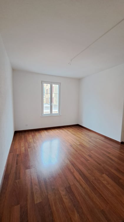 Appartement de 6 pièces au centre du village de Fleurier 11