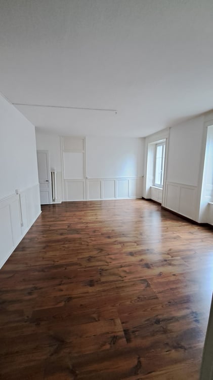 Appartement de 6 pièces au centre du village de Fleurier 7