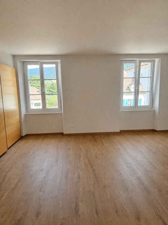 Bel appartement rénové au centre de Fleurier 4