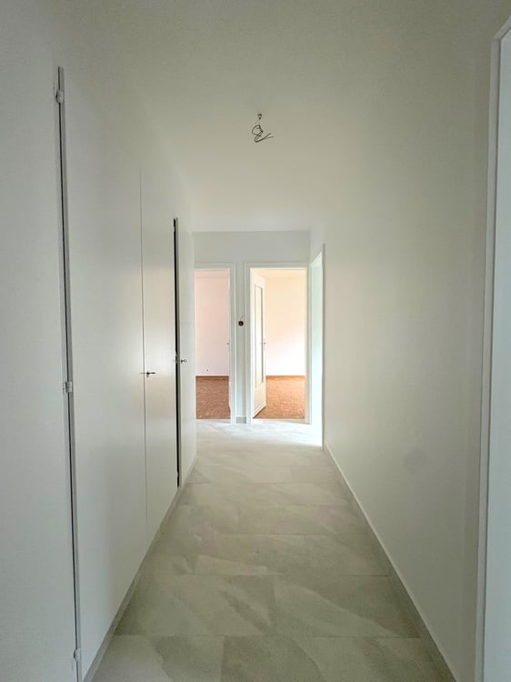 Appartement de 1 pièces rénové avec grand balcon 3