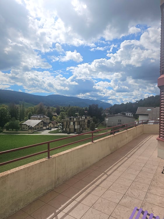 Entre nature et confort : belle maison de 200 m² à Couvet 4