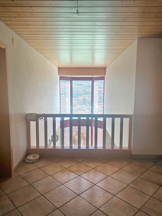 Entre nature et confort : belle maison de 200 m² à Couvet 11