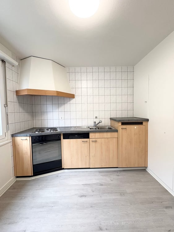 Appartement de 3 pièces lumineux avec grand balcon 2