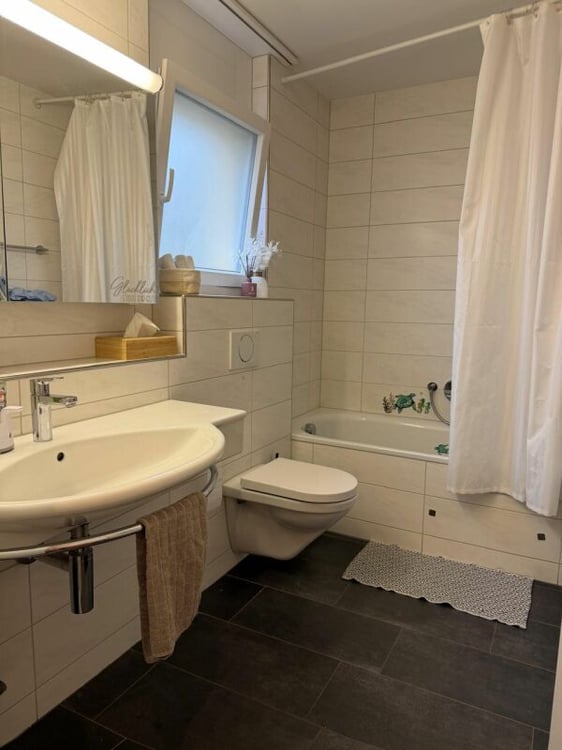 Moderne, helle und attraktive 4,5-Zi. Wohnung 6