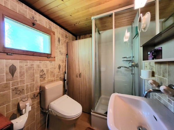 Tiny Haus mit Wellness-Extras für Naturliebhaber 6
