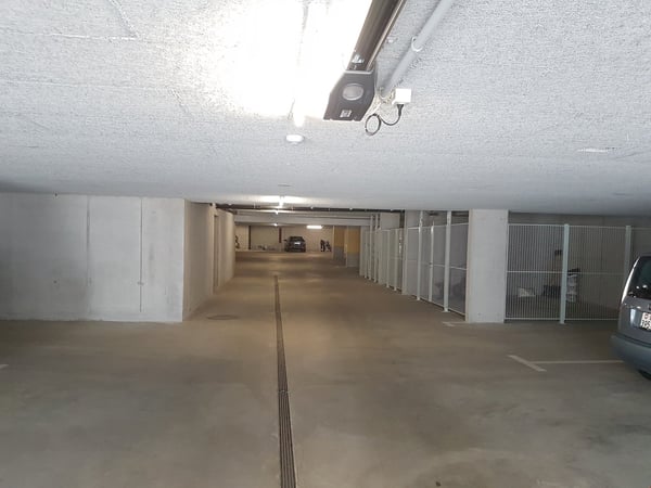 Einstellhallenplatz zu vermieten in Mittelhäusern 2