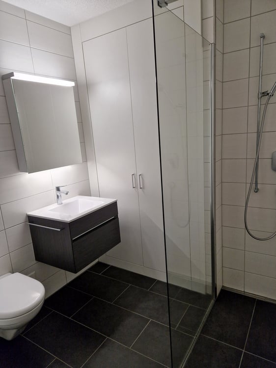 Moderne 2.5-Zi-Dachwohnung in Schwarzenburg als Wohnung für Eigenbedarf oder  Kapitalanlage geeignet 11