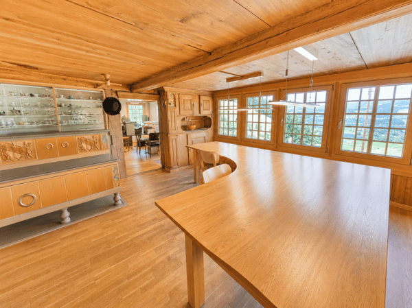 Idyllisch gelegenes, freistehendes und saniertes Bauernhaus 8