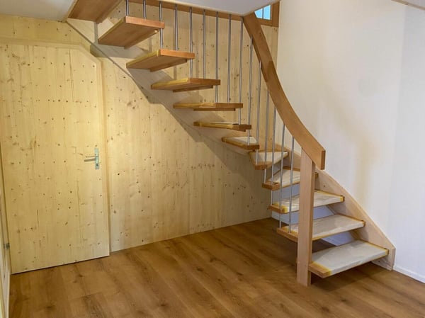Leben wie im Einfamilienhaus - renovierte 5.5-Zi-Maisonettewohnung mit herrlichem Umschwung (ca. 600 m2) 5