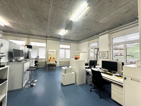 Letzte Praxis- & Büroflächen verfügbar - Gewerbezentrum HUB KönizSüd 2