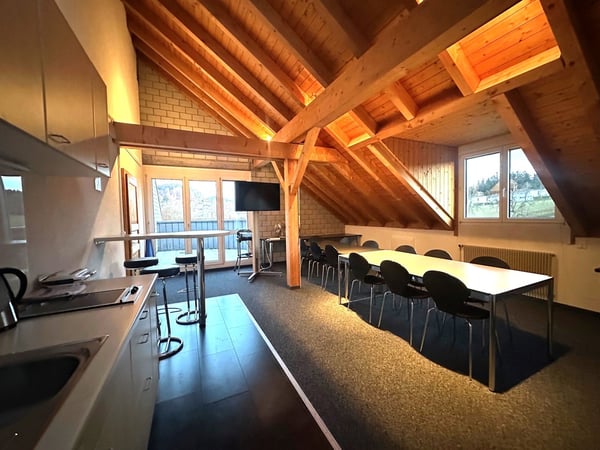 Letzte Praxis- & Büroflächen verfügbar - Gewerbezentrum HUB KönizSüd 16