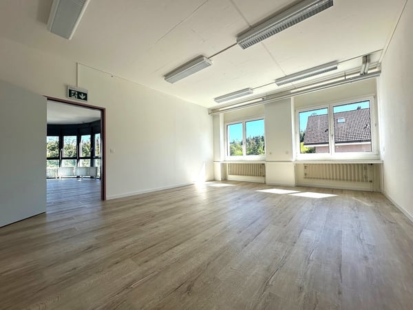 2 helle, attraktive Einzelräume à 30m2 und 35m2  – sofort bezugsbereit 2