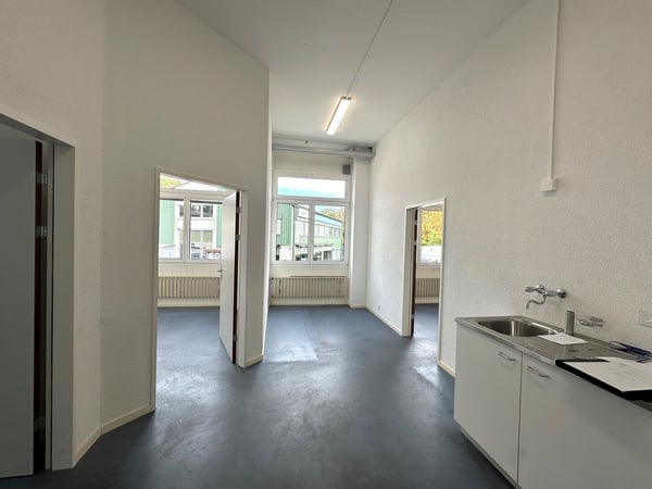 Helle Bürofläche mit 164 m², Glasfaser und grosszügigem Parkplatzangebot 4