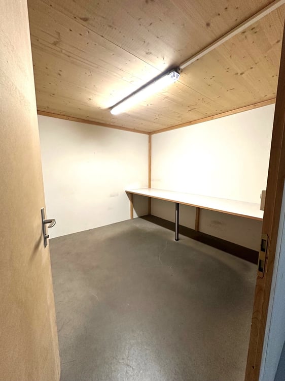 Letzte Bürofläche 200 m² mit 140m2 Lager und vielen EHP verfügbar 8