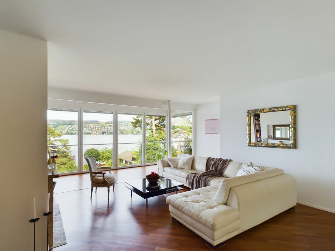 Seejuwel am Zürichsee - Haus in Thalwil